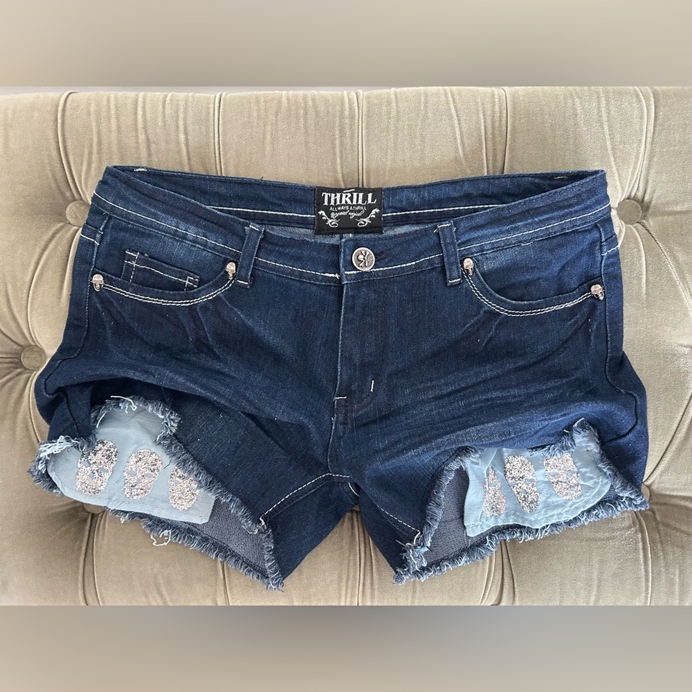 Denim Shorts Skulls Bling Glitter Embellished 11 Daisy Dukes Distressed Thrill
